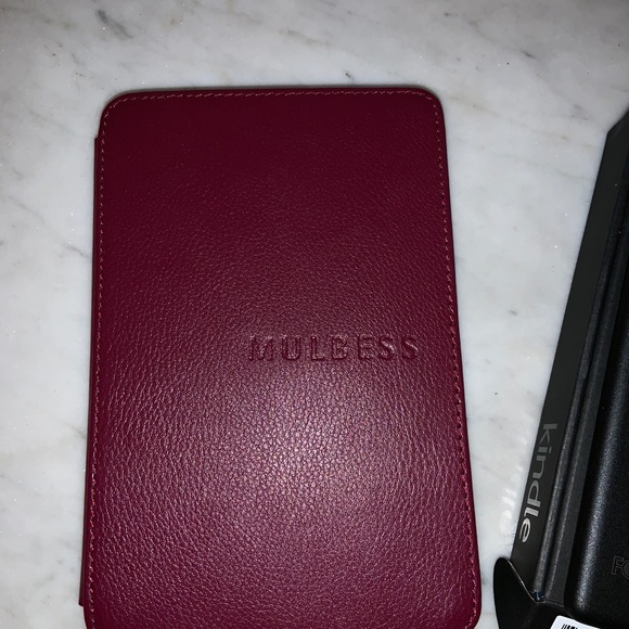 Amazon Kindle - Picture 5 of 5